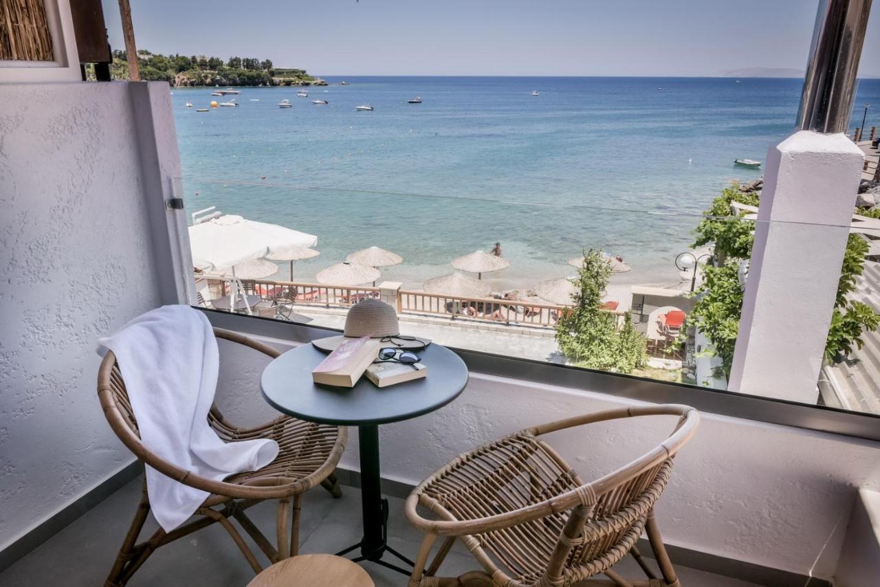 Laia Seafront Luxury Apartments Agia Pelagia  Exterior foto
