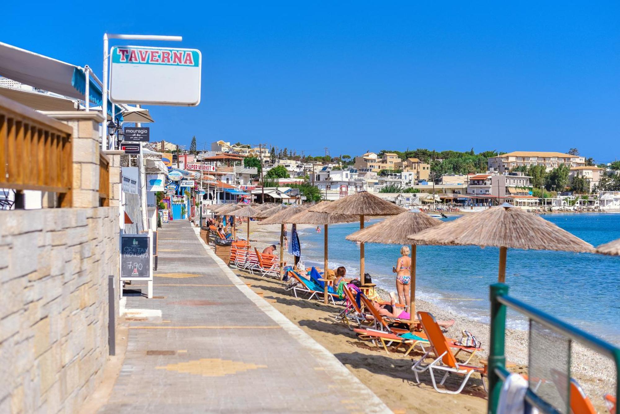 Laia Seafront Luxury Apartments Agia Pelagia  Exterior foto