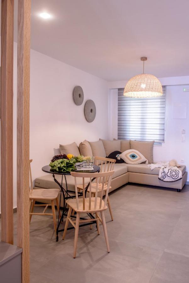 Laia Seafront Luxury Apartments Agia Pelagia  Exterior foto