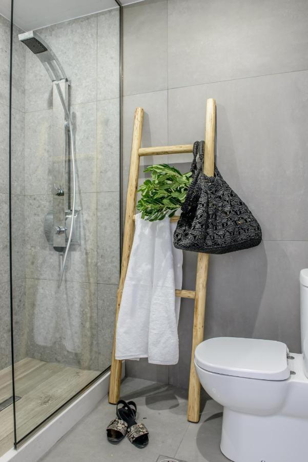 Laia Seafront Luxury Apartments Agia Pelagia  Exterior foto