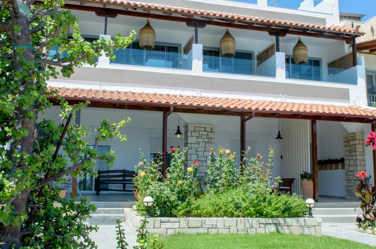 Laia Seafront Luxury Apartments Agia Pelagia  Exterior foto